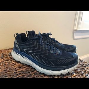Outdoor Voices & Hoka One One collection W 9.5